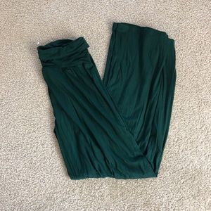 Amelia James- Green Comfy Pants XL NWT